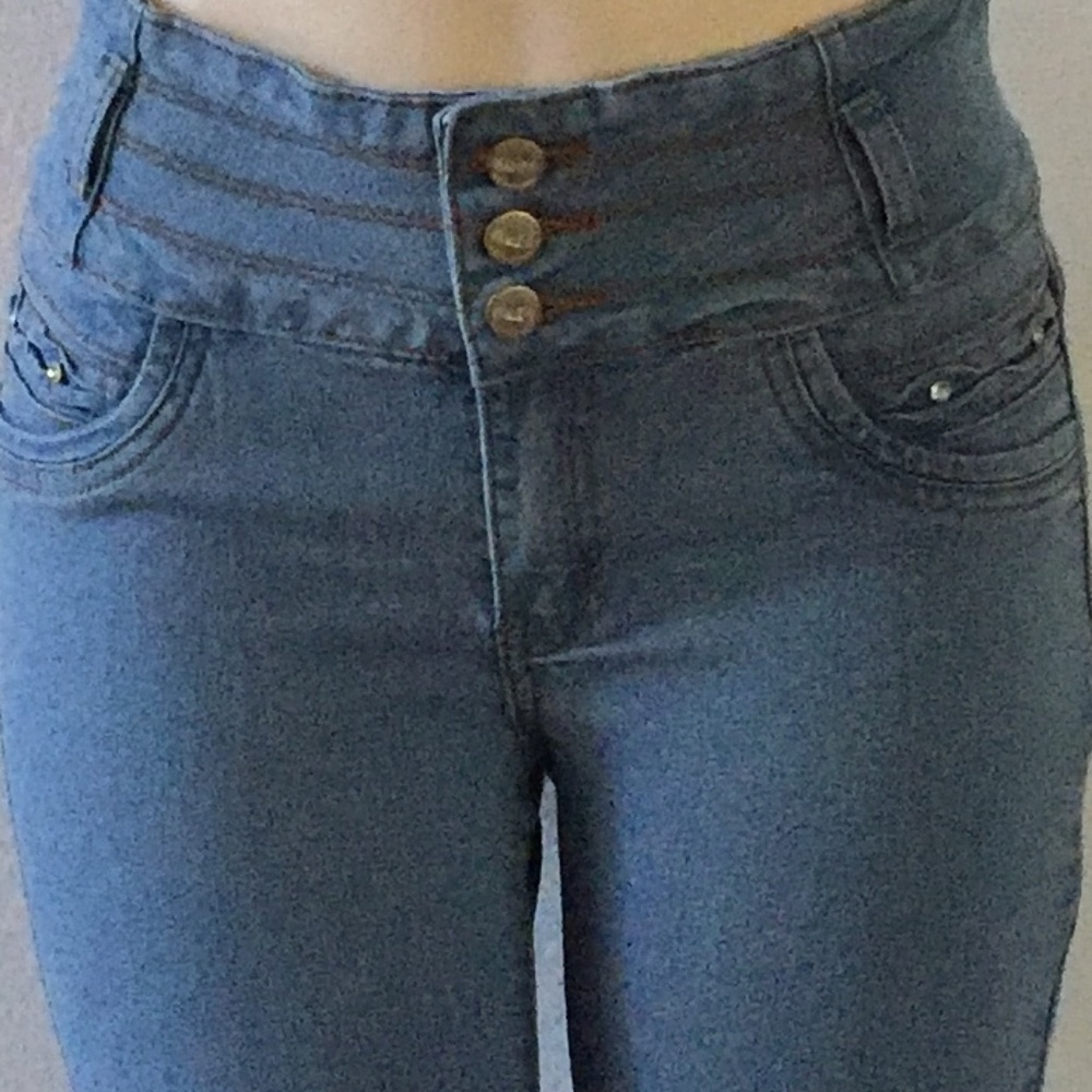 Light Wash Jeans
